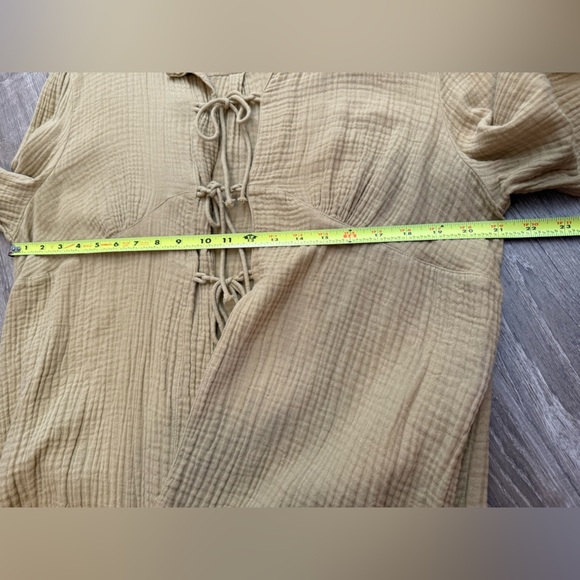 Strait Poema Collared Tie Blouse Tan M/L - Picture 8 of 10
